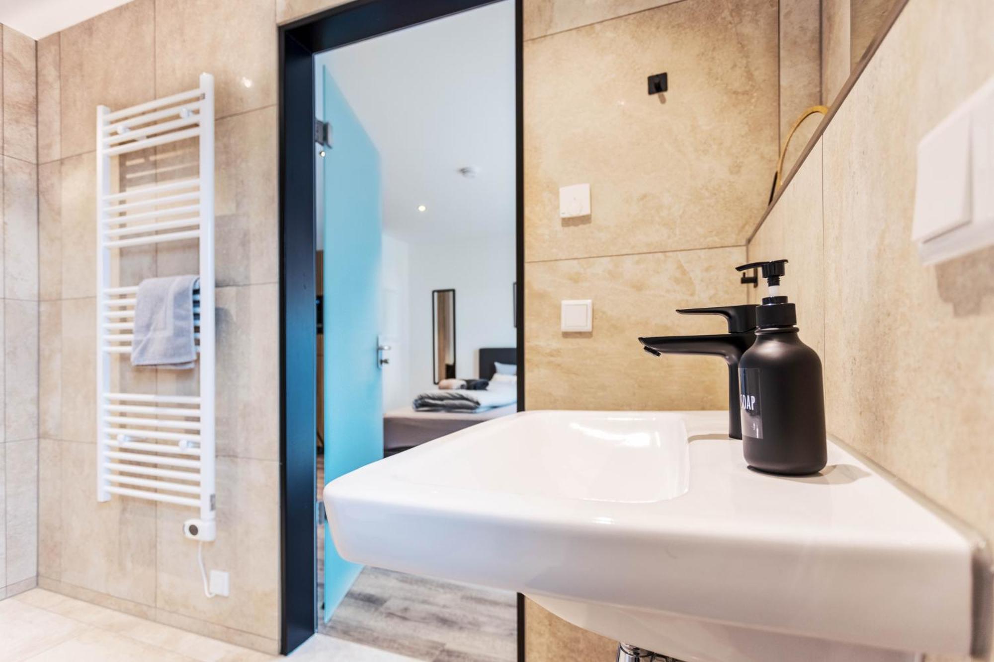 City-Apparte Boarding -Studios- Dein Flexibles Zuhause In Gronau 格罗瑙 外观 照片